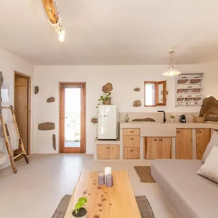 Feriehus Lunar House L Volax