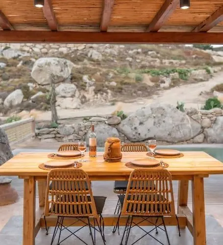 Lunar House L * Volax